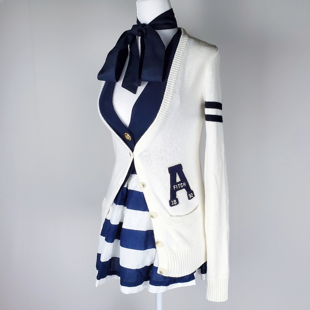 NWT A&F Striped Navy Blue Poof Miniskirt